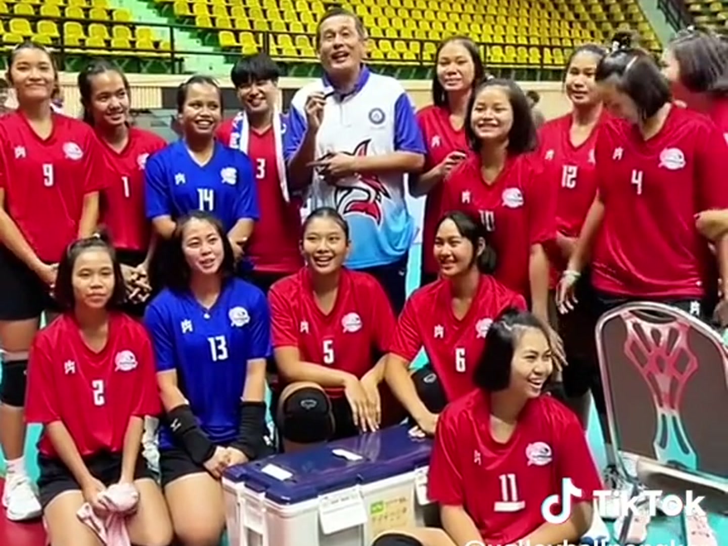 รองชนะเลิศ Volleyball Nongkor